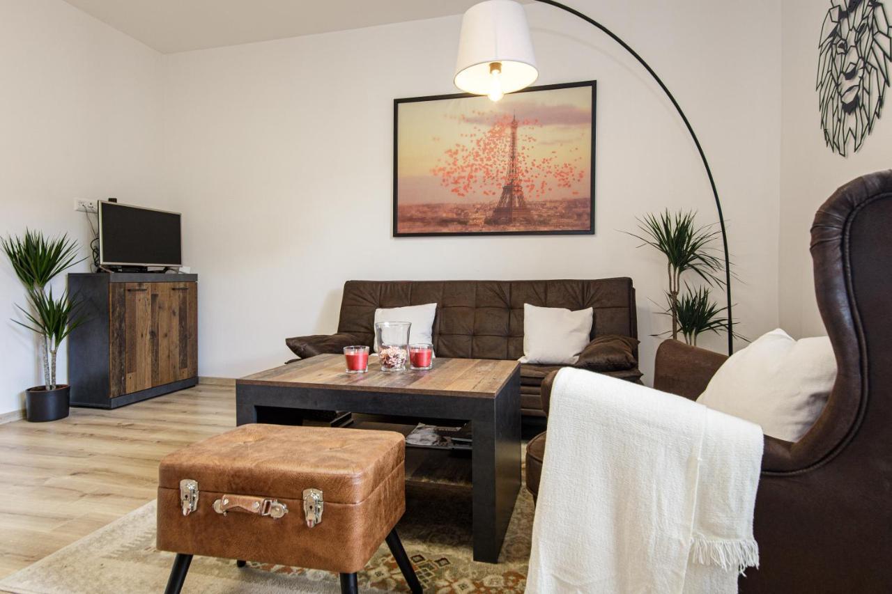 Apartment Hotel Stud Mb Ostrava Ngoại thất bức ảnh