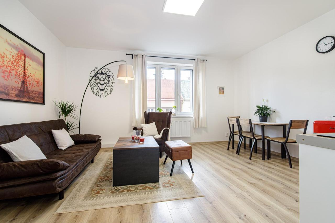Apartment Hotel Stud Mb Ostrava Ngoại thất bức ảnh