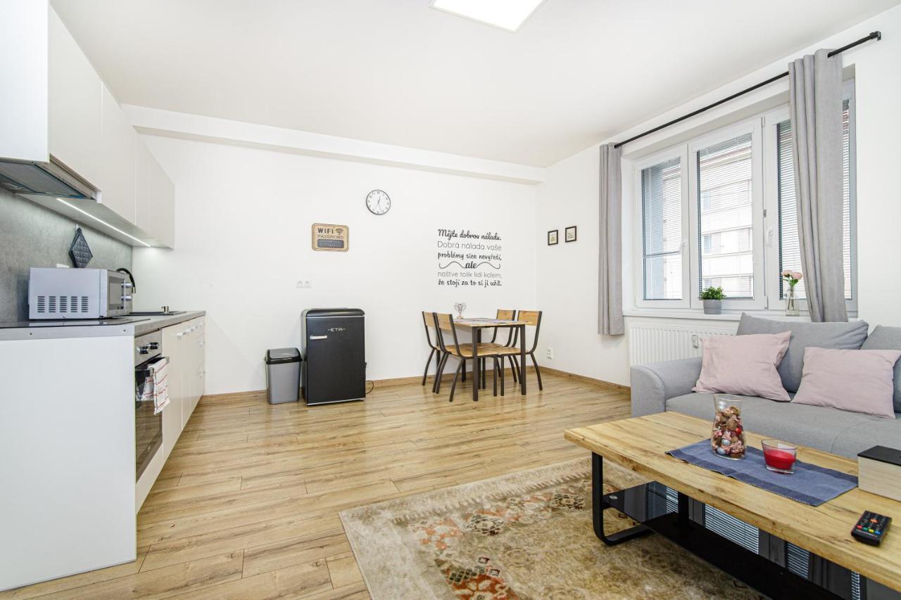 Apartment Hotel Stud Mb Ostrava Ngoại thất bức ảnh