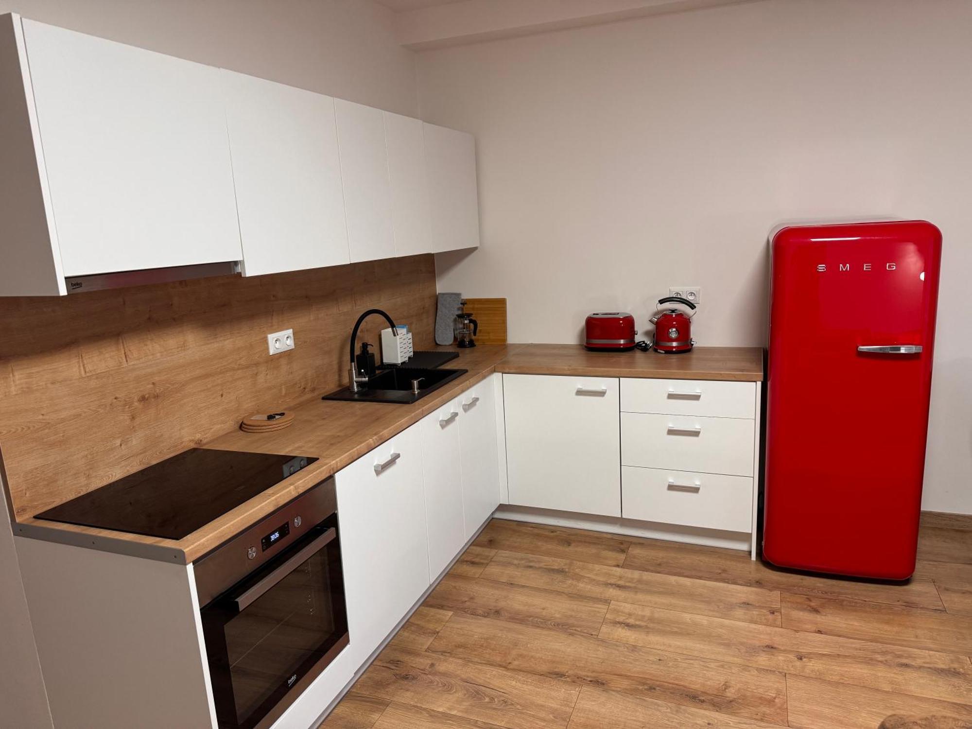 Apartment Hotel Stud Mb Ostrava Ngoại thất bức ảnh